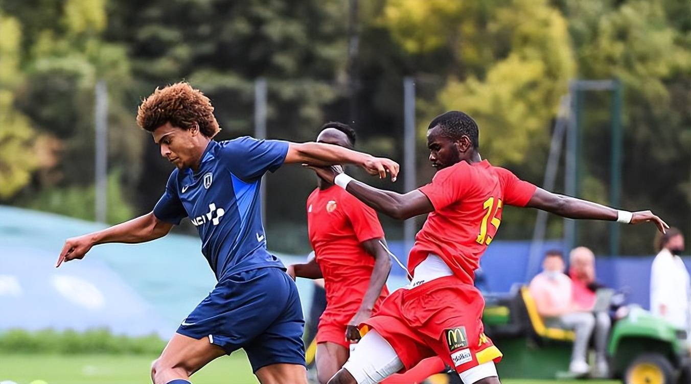 坎昆瓦德命中制胜球，巴黎客场险胜南锡的简单介绍