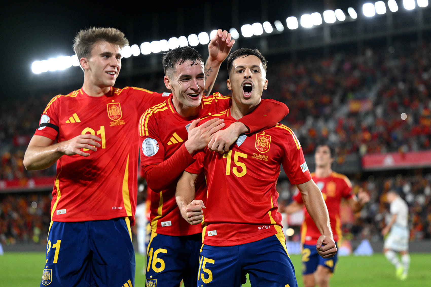 包含欧国联比赛:西班牙客场大胜六球,送出疯狂绝杀的词条 包含欧国联比赛:西班牙客场大胜六球,送出疯狂绝杀的词条